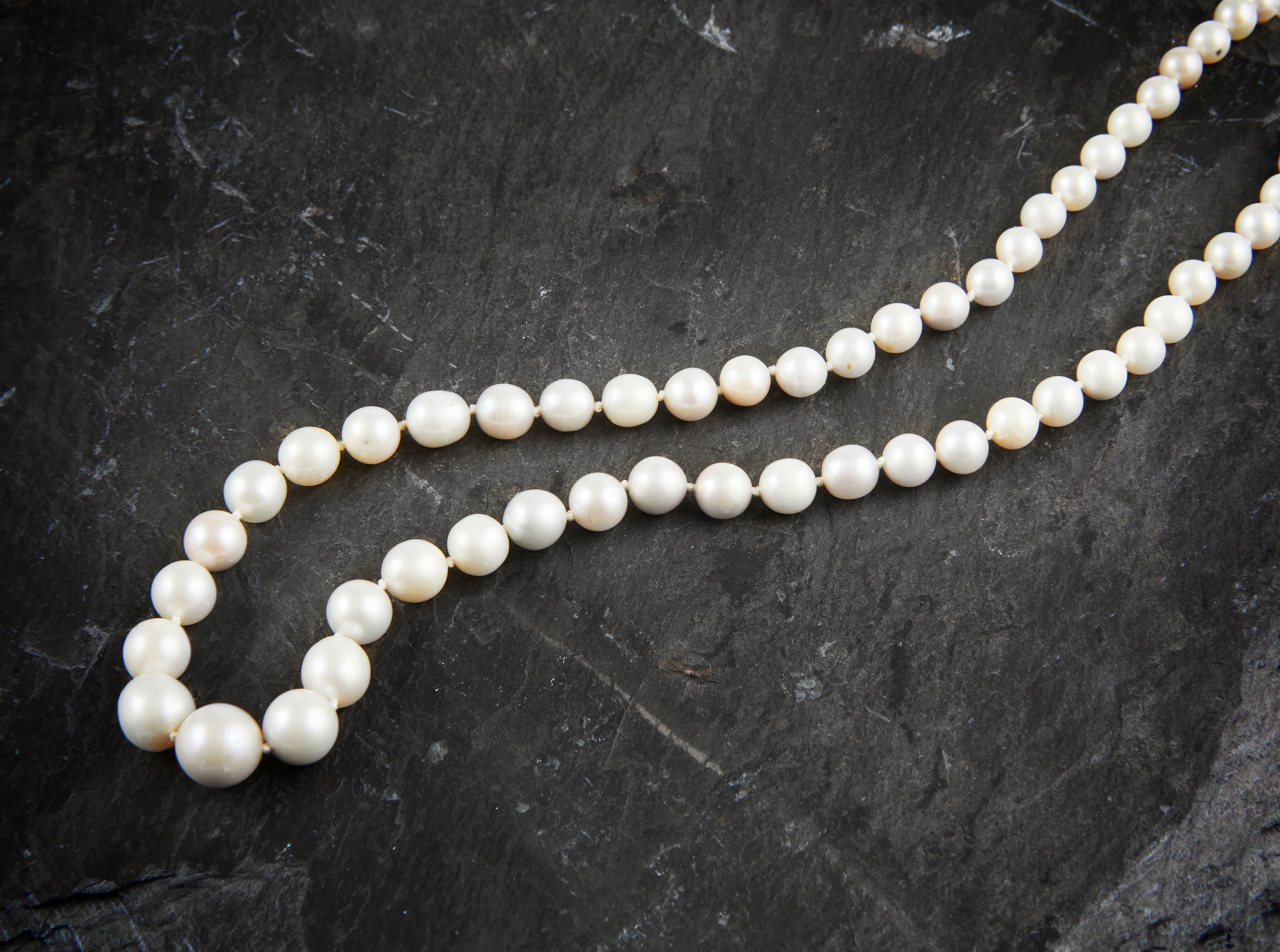 Sell Pearl Necklaces at Auction | Free Jewellery Valuation