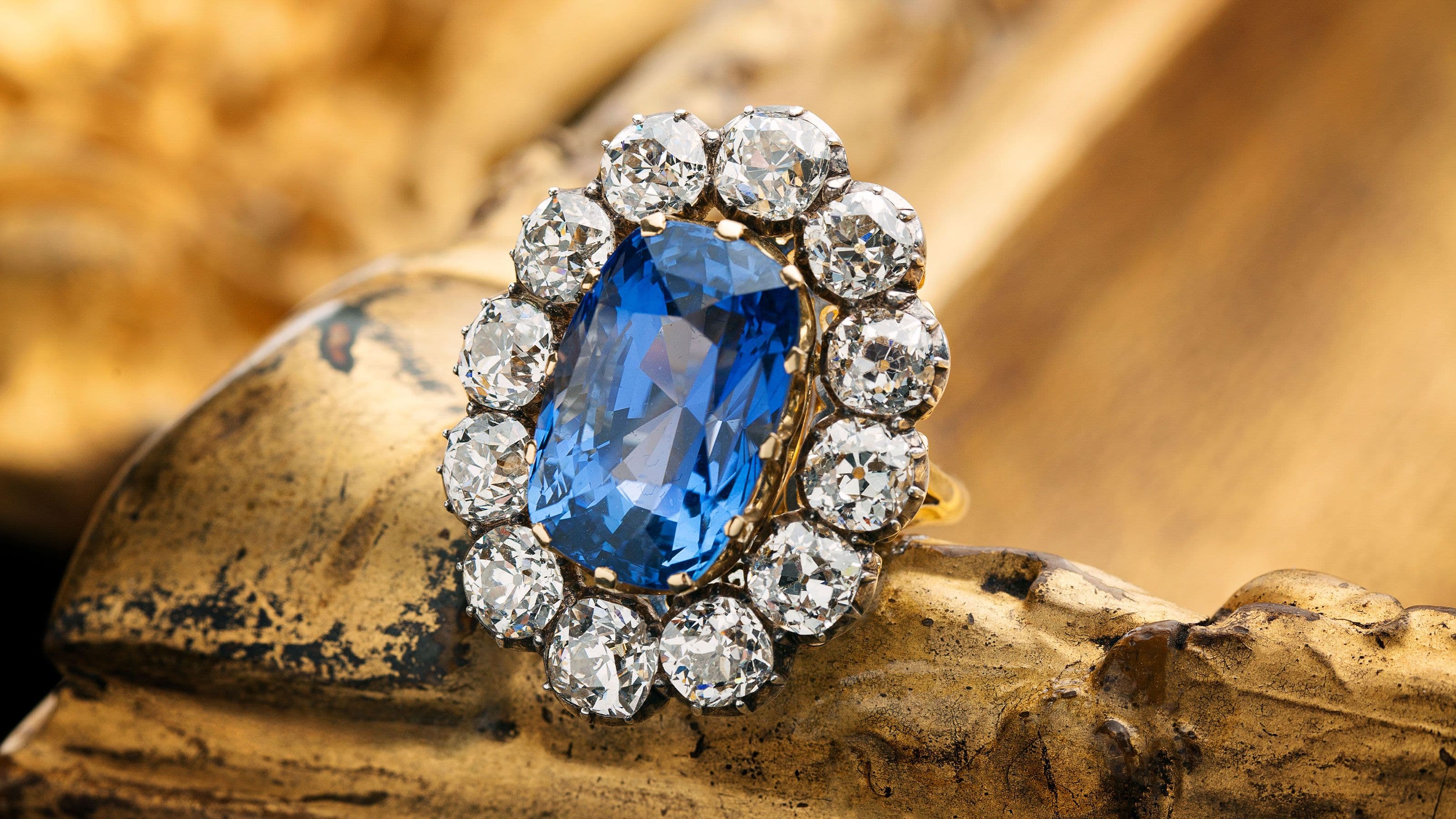 Sell Coloured Gemstone Rings at Auction