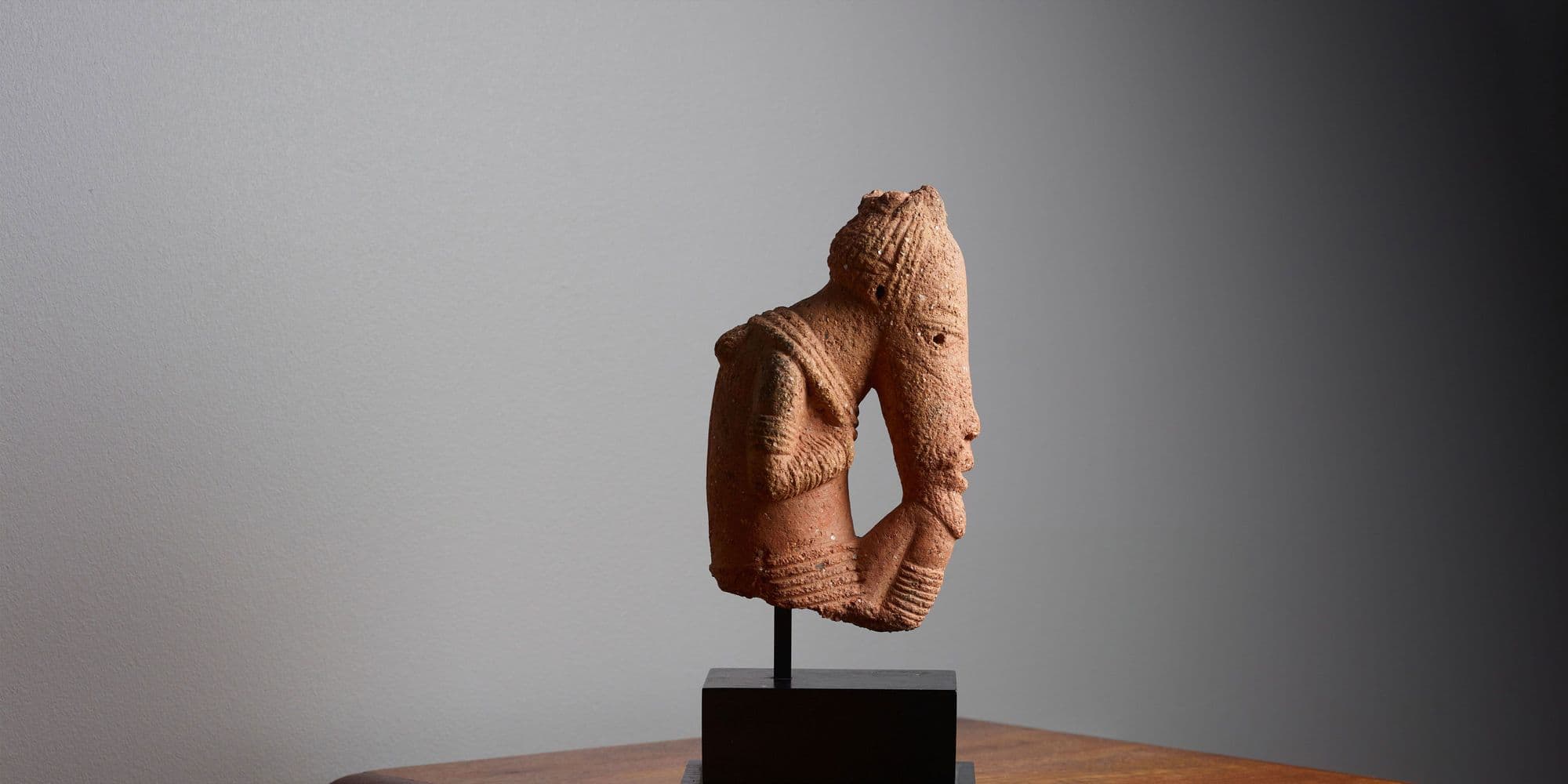 Buy and sell African, Oceanic & Tribal Art at auction in Edinburgh, London, Glasgow and online
