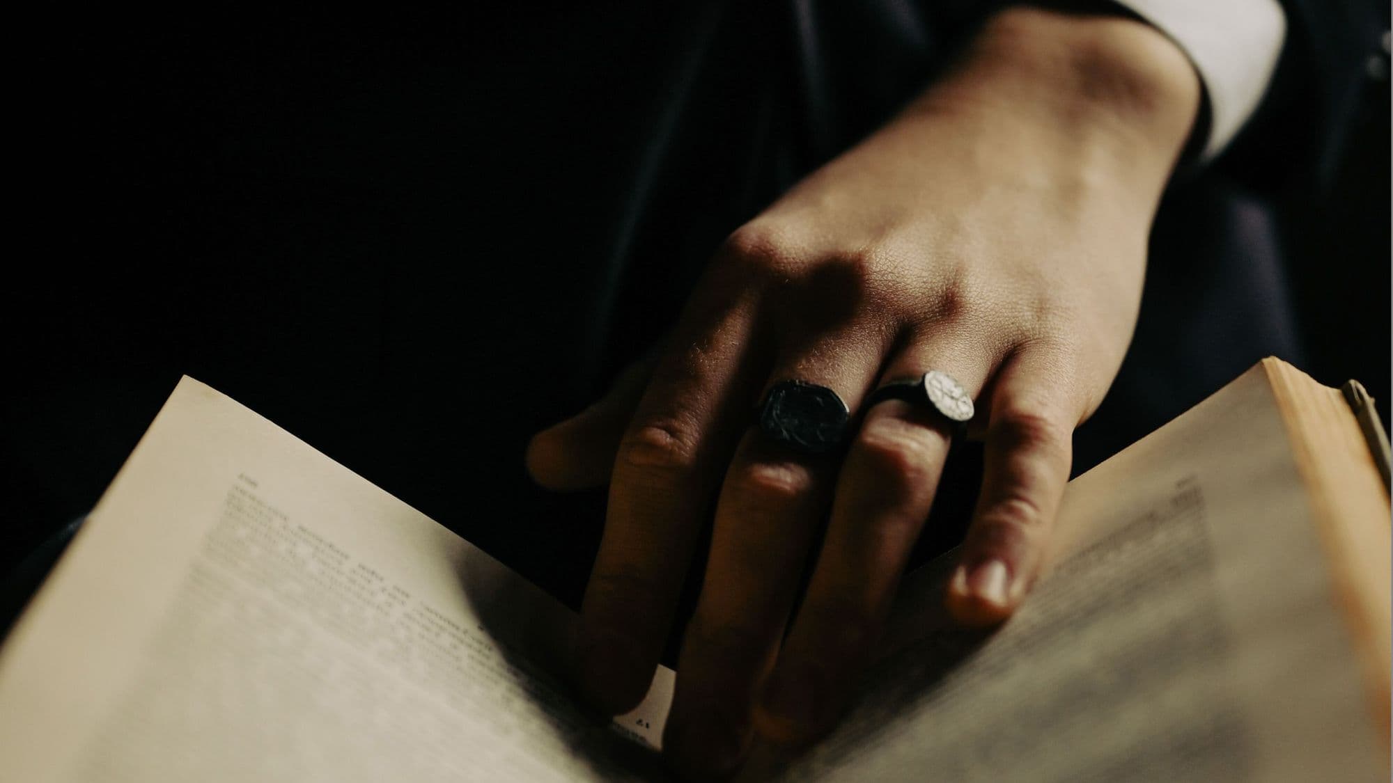 What Do Signet Rings Mean?