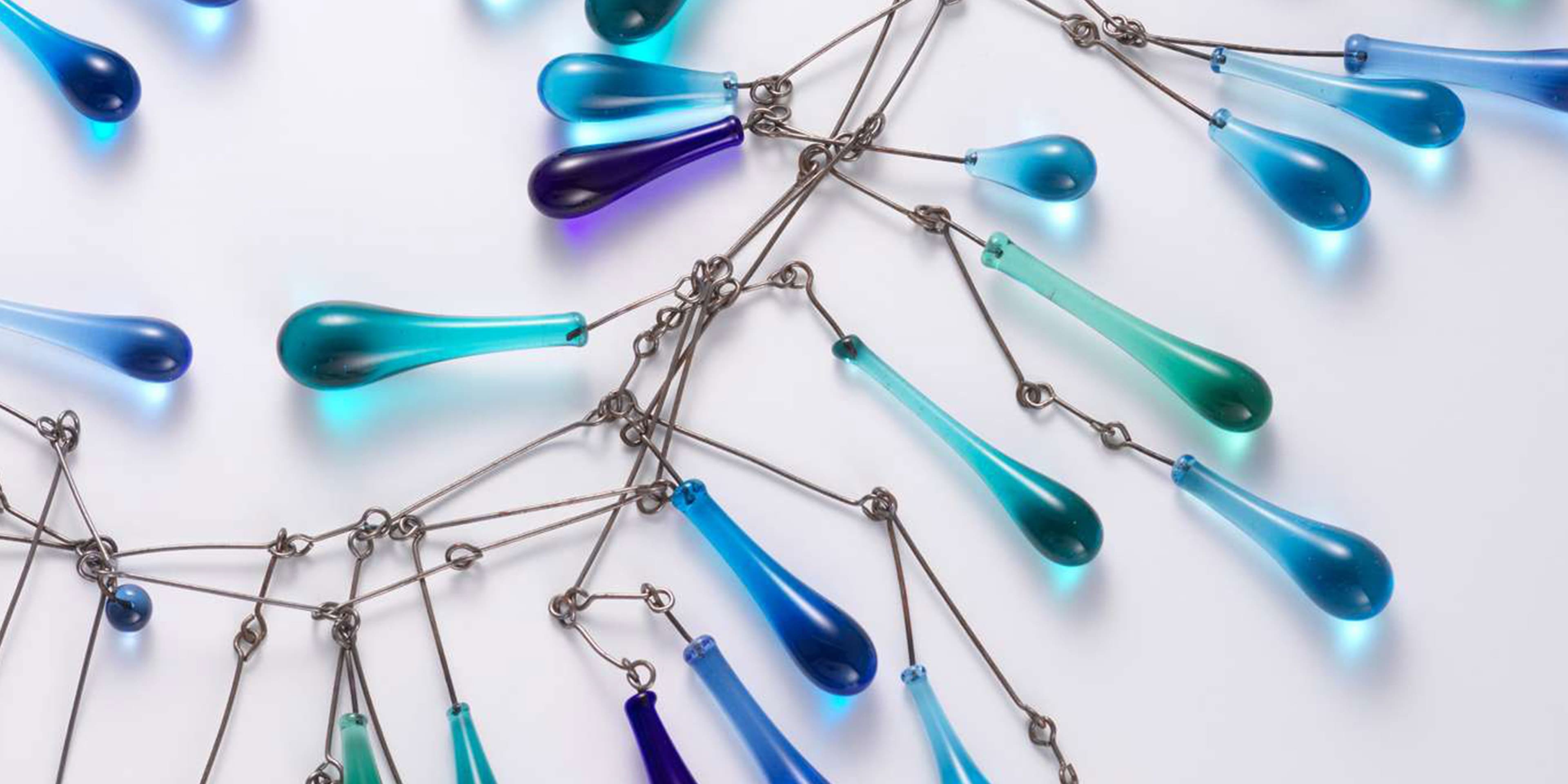 Buy and sell Modern & Contemporary Craft at auction in Edinburgh, London, Glasgow and online