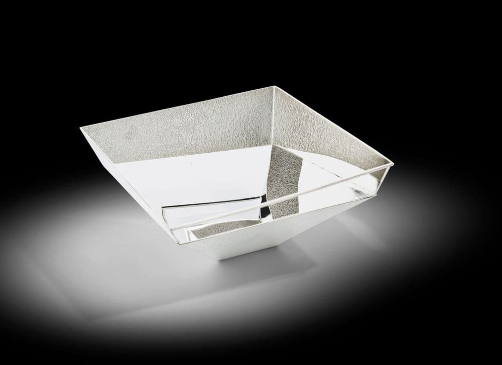 Aillie Anderson | Valuations, Buy, Sell at Auction