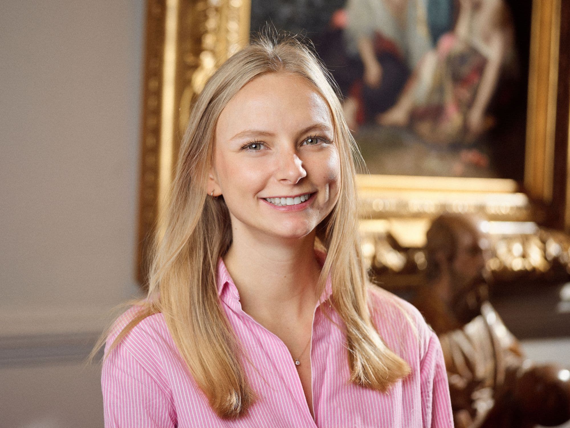 Romey Clark - Art Auction Specialist in Edinburgh